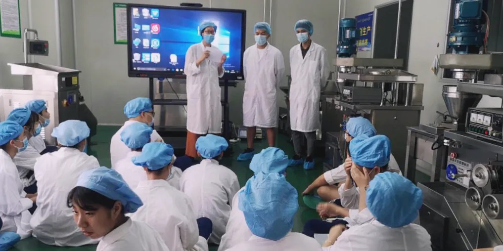 白云山Z6尊龙凯时公司校企智慧讲堂开讲啦！