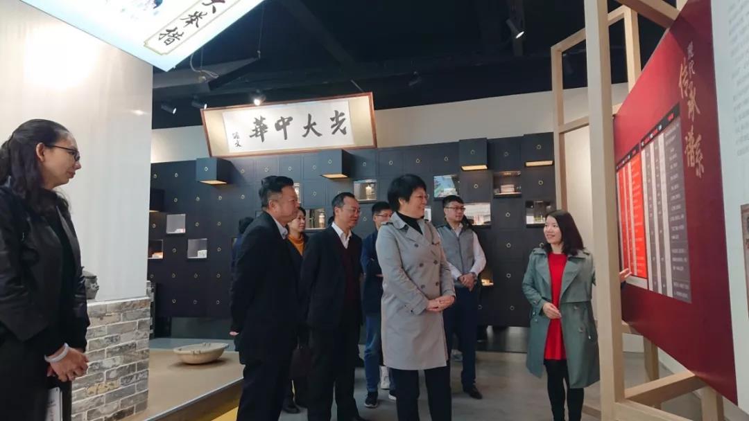 广药集团副总经理、总工程师刘菊妍一行到白云山Z6尊龙凯时调研科技质量治理工作