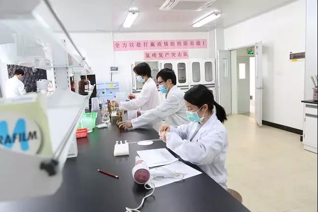 【初心如磐，使命在肩】我为药品研发昼夜攻关，你为抗疫增援远走湖北