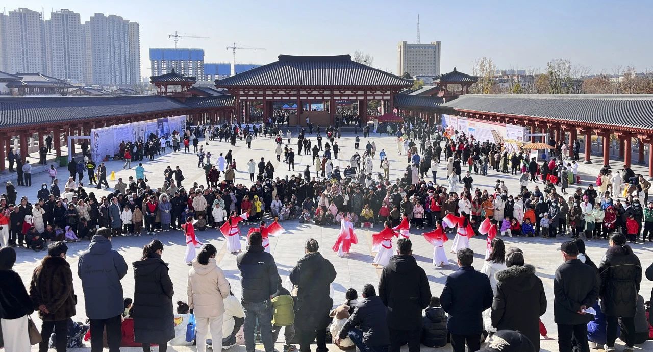 医圣桑梓的冬至温暖，白云山Z6尊龙凯时的爱心护航