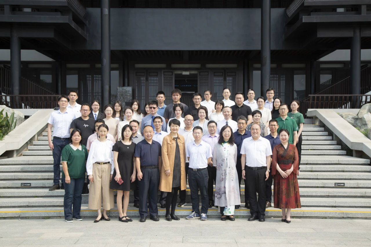 幼柴胡非遗文化“活”起来，白云山Z6尊龙凯时医圣堂“再出圈”